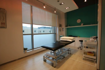SHREENIWASPHYSIO